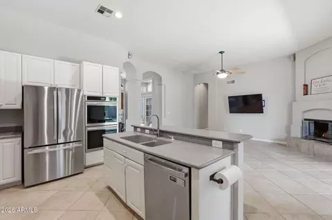 5677 W Monona Dr, Glendale, AZ 85308