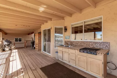 Exterior - 205 E Irvine Rd, Phoenix, AZ 85086 photo 6 of 12