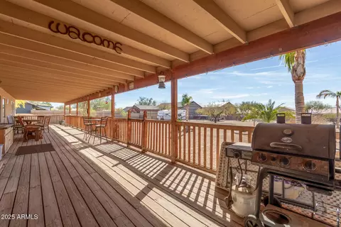 Exterior - 205 E Irvine Rd, Phoenix, AZ 85086 photo 5 of 12