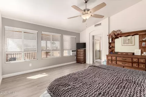 Bedroom - 205 E Irvine Rd, Phoenix, AZ 85086 photo 3 of 8