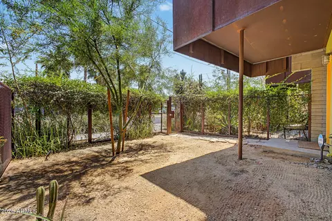 Exterior - 1145 E Whitton Ave #1007, Phoenix, AZ 85014 photo 3 of 5