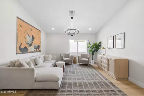 Living - 1911 E Clipper Ct, Gilbert, AZ 85234 photo 1 of 1