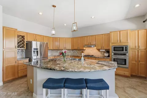 Kitchen - 1561 E Saratoga Ct, Gilbert, AZ 85296 photo 2 of 5