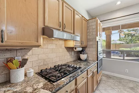 Kitchen - 1561 E Saratoga Ct, Gilbert, AZ 85296 photo 5 of 5