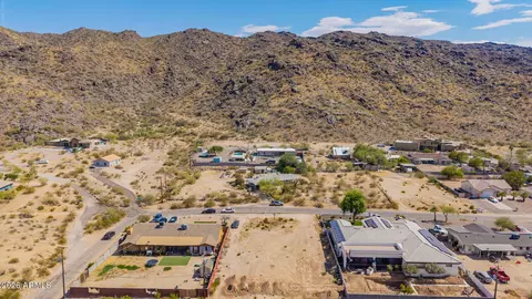 1434 E La Mirada Dr #18, Phoenix, AZ 85042