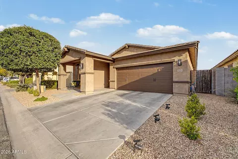 8609 E Lobo Ave, Mesa, AZ 85209