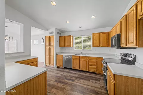 Kitchen - 11212 E Downing St, Mesa, AZ 85207 photo 2 of 3