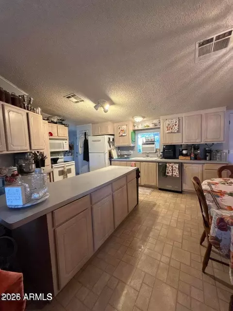 3805 W Dynamite Blvd, Phoenix, AZ 85083 photo 9