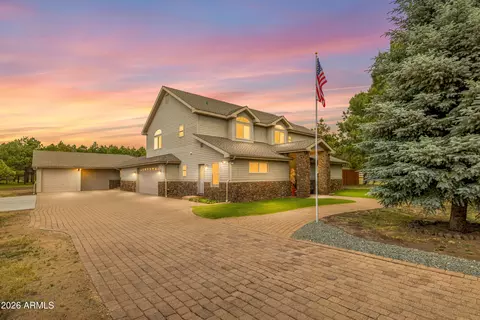 2705 W Creighton Dr, Flagstaff, AZ 86001