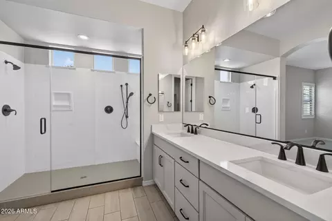 Bath - 4283 E Jesse St, Gilbert, AZ 85295 photo 1 of 2