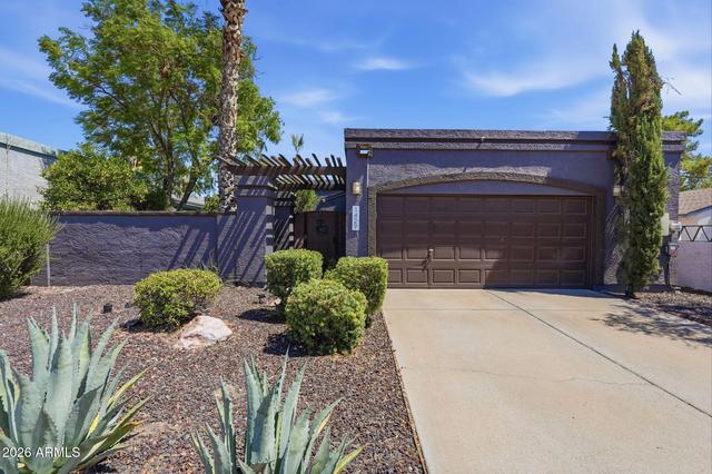 1429 E Kerry Ln, Phoenix, AZ 85024