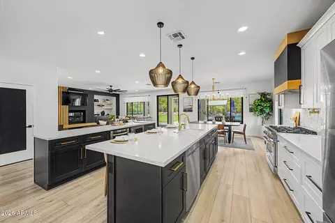 Kitchen - 4189 E Lafayette Ave, Gilbert, AZ 85298 photo 3 of 6