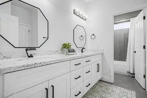 Bath - 4189 E Lafayette Ave, Gilbert, AZ 85298 photo 4 of 6