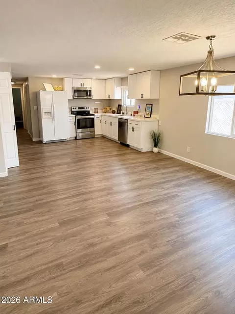 1562 S Desert View Pl, Apache Junction, AZ 85120 photo 3