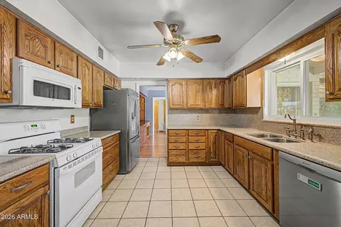 5125 E Osborn Rd, Phoenix, AZ 85018 photo 5