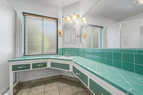 5125 E Osborn Rd, Phoenix, AZ 85018 photo 10