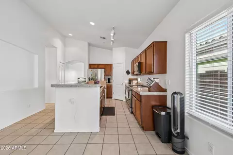 Kitchen - 5315 E Carmel Ave, Mesa, AZ 85206 photo 4 of 4