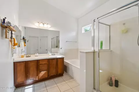 Bath - 5315 E Carmel Ave, Mesa, AZ 85206 photo 2 of 3