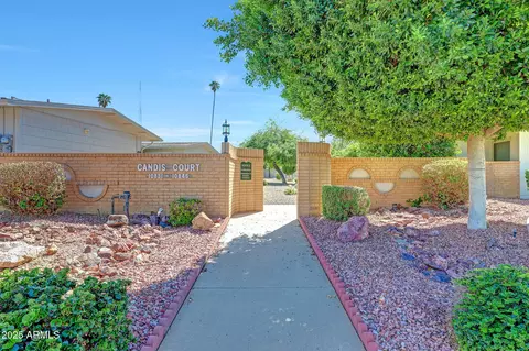 10837 W Santa Fe Dr, Sun City, AZ 85351