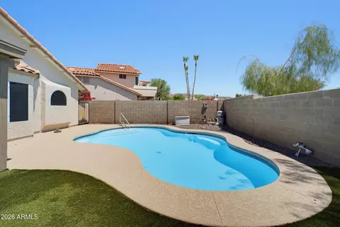 Exterior - 2458 E Cathedral Rock Dr, Phoenix, AZ 85048 photo 6 of 8
