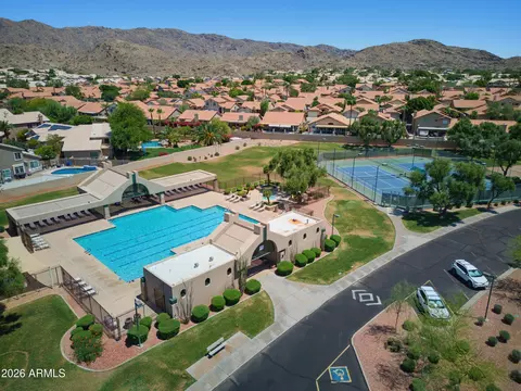 View/Area - 2458 E Cathedral Rock Dr, Phoenix, AZ 85048 photo 6 of 7