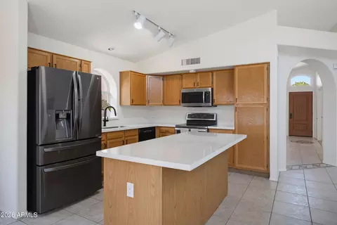 Kitchen - 2458 E Cathedral Rock Dr, Phoenix, AZ 85048 photo 1 of 6