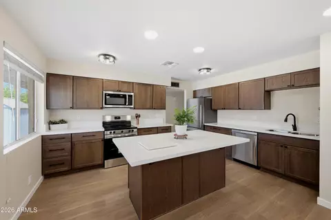 252 E 9th Dr, Mesa, AZ 85210 photo 5