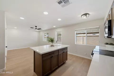 252 E 9th Dr, Mesa, AZ 85210 photo 8