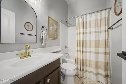 Bath - 6614 W Tether Trl, Phoenix, AZ 85083 photo 3 of 3