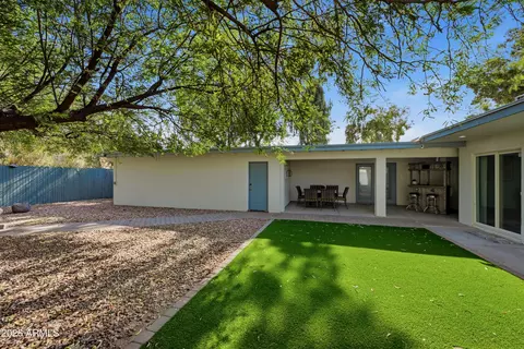 Exterior - 2209 E Windsor Ave, Phoenix, AZ 85006 photo 5 of 12