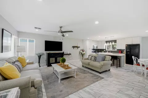 Living - 2209 E Windsor Ave, Phoenix, AZ 85006 photo 1 of 1
