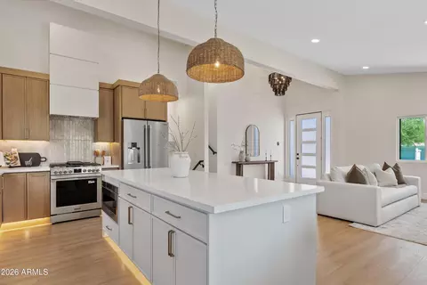 Kitchen - 3921 E Sahuaro Dr, Phoenix, AZ 85028 photo 5 of 6