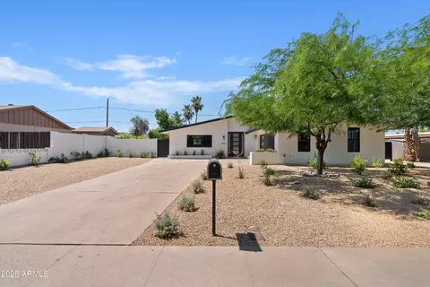 3921 E Sahuaro Dr, Phoenix, AZ 85028