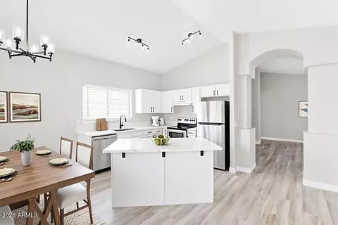 3046 W Abraham Ln, Phoenix, AZ 85027