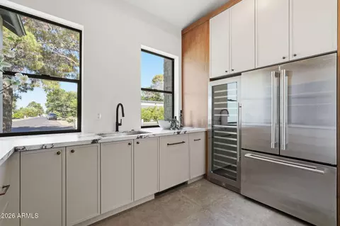 Kitchen - 3531 N 34th St, Phoenix, AZ 85018 photo 4 of 4