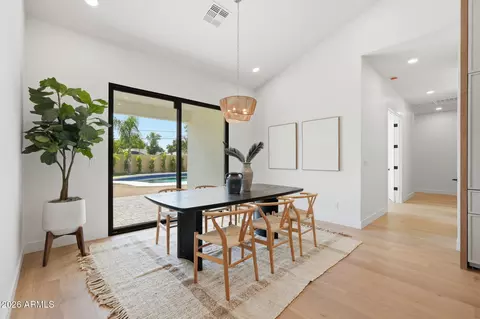 Dining - 3531 N 34th St, Phoenix, AZ 85018 photo 3 of 3