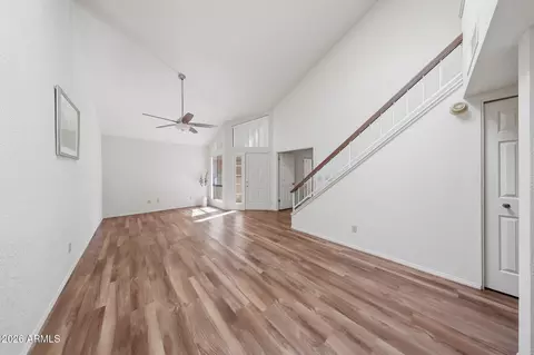 Living - 27 E Betty Elyse Ln, Phoenix, AZ 85022 photo 5 of 7