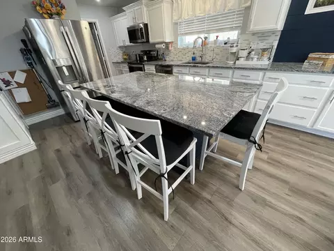Kitchen - 11404 E Renata Ave, Mesa, AZ 85212 photo 2 of 4