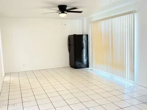 Living - 7202 N 36th Ave N, Phoenix, AZ 85051 photo 1 of 5