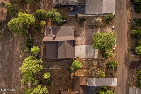 View/Area - 2231 Fairway Dr, Overgaard, AZ 85933 photo 1 of 7