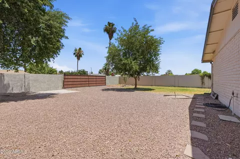 Exterior - 102 W Hackamore Ave, Gilbert, AZ 85233 photo 6 of 7