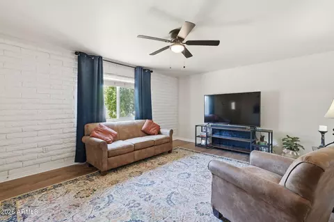 Living - 102 W Hackamore Ave, Gilbert, AZ 85233 photo 4 of 4