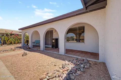 Exterior - 1139 E Watson Dr, Tempe, AZ 85283 photo 3 of 8
