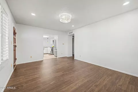 Living - 4302 N 85th Ave, Phoenix, AZ 85037 photo 2 of 6