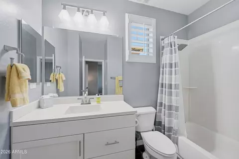 Bath - 3444 E Appleby Dr, Gilbert, AZ 85298 photo 3 of 4