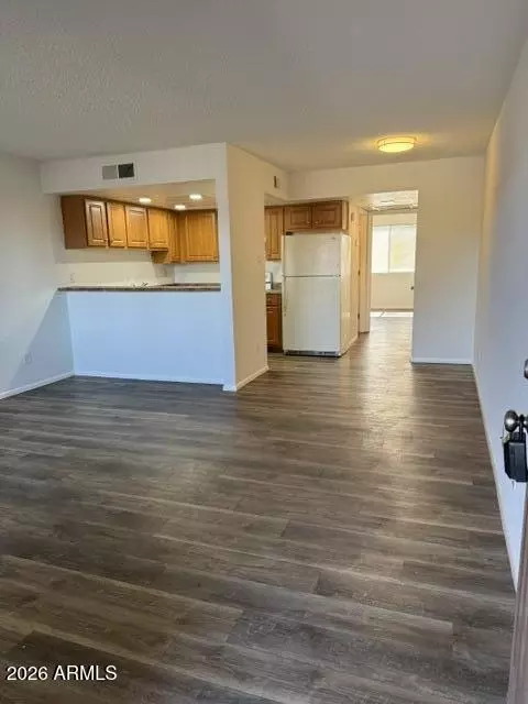 3810 N Maryvale Pkwy #1049, Phoenix, AZ 85031