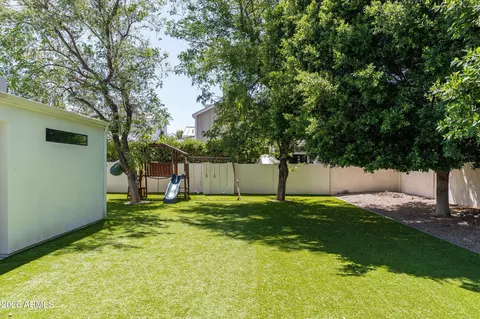 Exterior - 3744 E Turney Ave, Phoenix, AZ 85018 photo 4 of 8