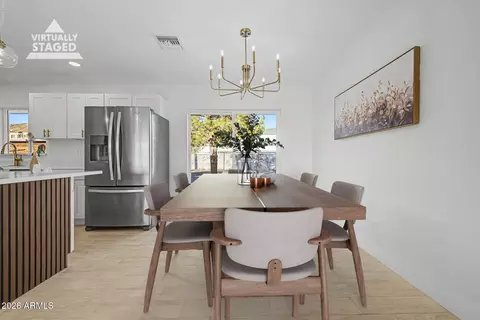 Dining - 11625 N 20th Ave, Phoenix, AZ 85029 photo 3 of 4