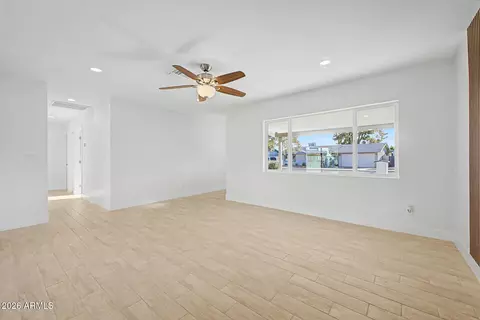 Living - 11625 N 20th Ave, Phoenix, AZ 85029 photo 2 of 6