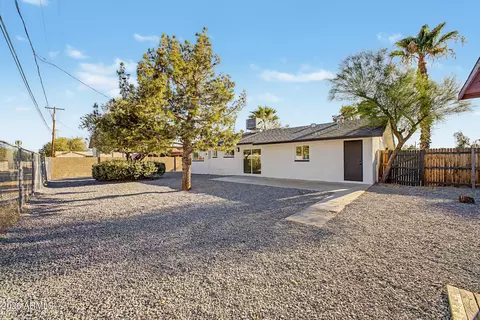 Exterior - 11625 N 20th Ave, Phoenix, AZ 85029 photo 6 of 8